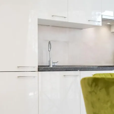 Amadeo Apartment