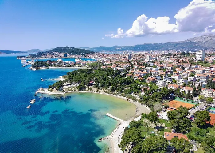 Amadeo شقة سبليت